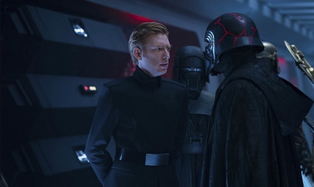 Hux concealed his treason as a spy through feigned loyalty to the Supreme Leader.