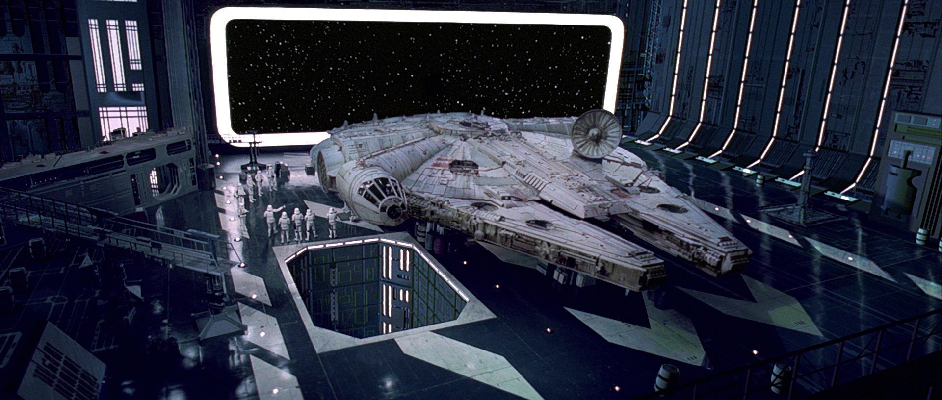 Toos admired the Millennium Falcon.