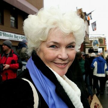 Fionnula Flanagan Wookieepedia Fandom
