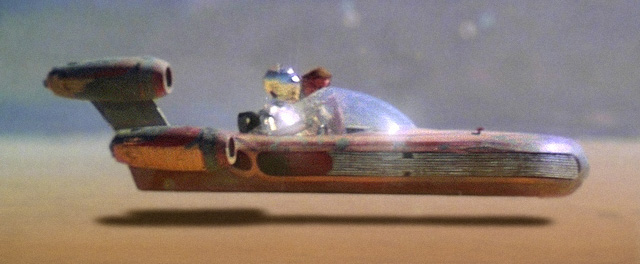 Luke Skywalker pilots his X-34 landspeeder through the Jundland Wastes