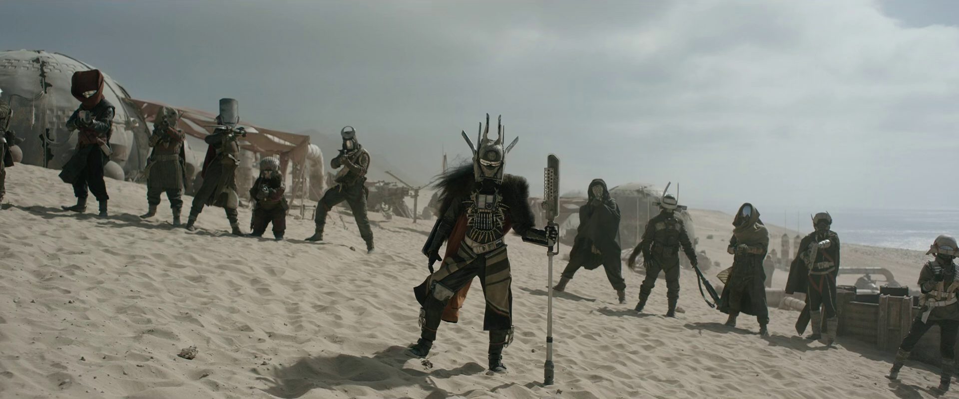 Enfys Nest and the Cloud-Riders on Savareen