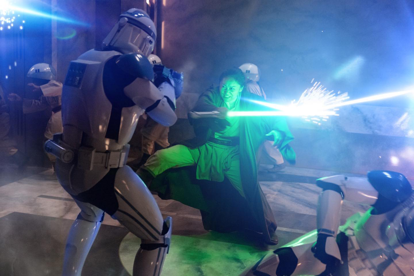 Minas Velti defended her students during the Siege of the Jedi Temple.