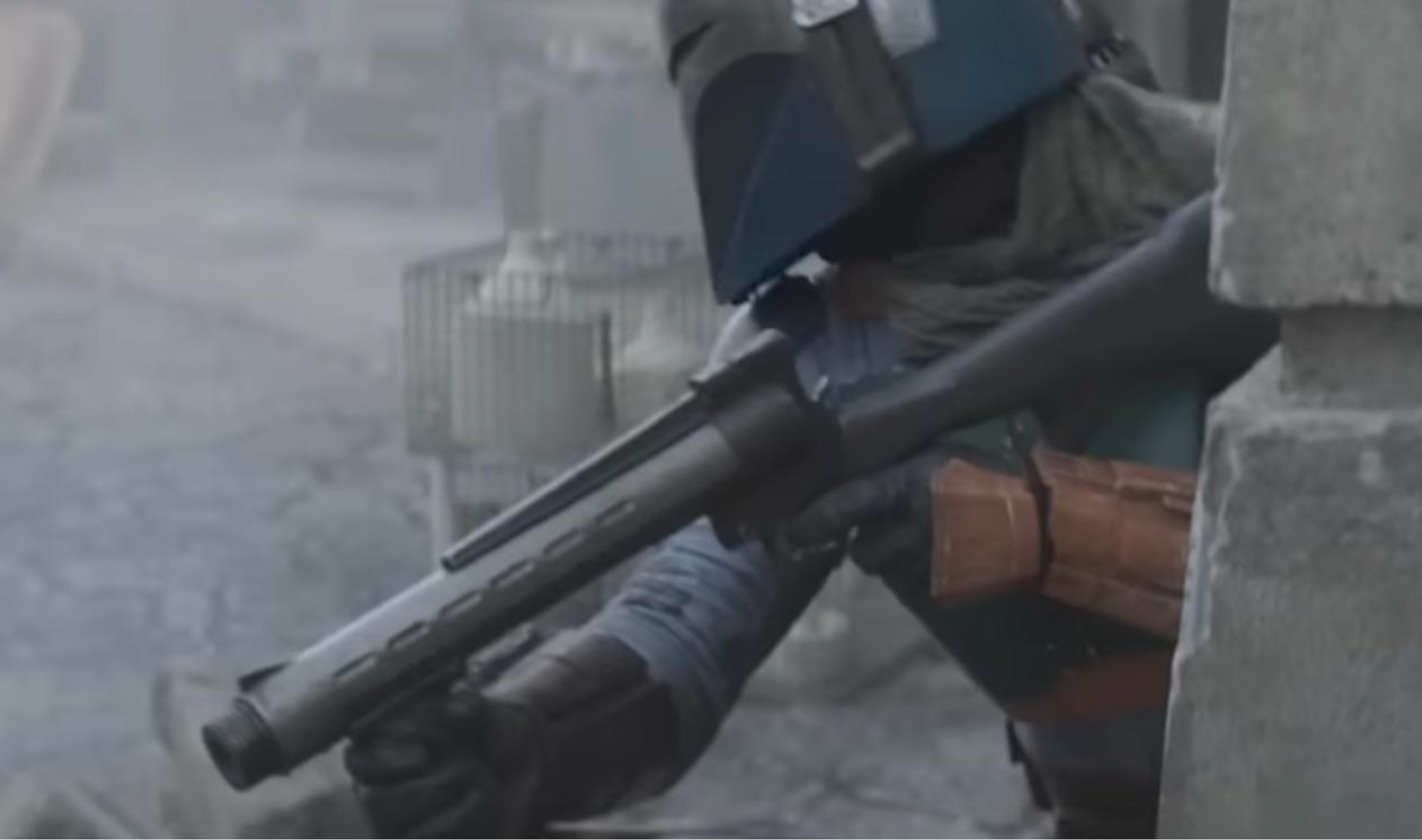 Unidentified Mandalorian blaster rifle appearance in Common Appearance