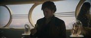 Solo-MeetDrydenDeletedScene.png (1.29 MB) Han eating Thwip
