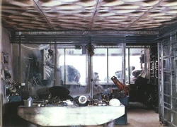Inside Tosche Station in .