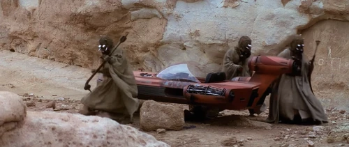 Tusken-cousins-raid-the-landspeeder