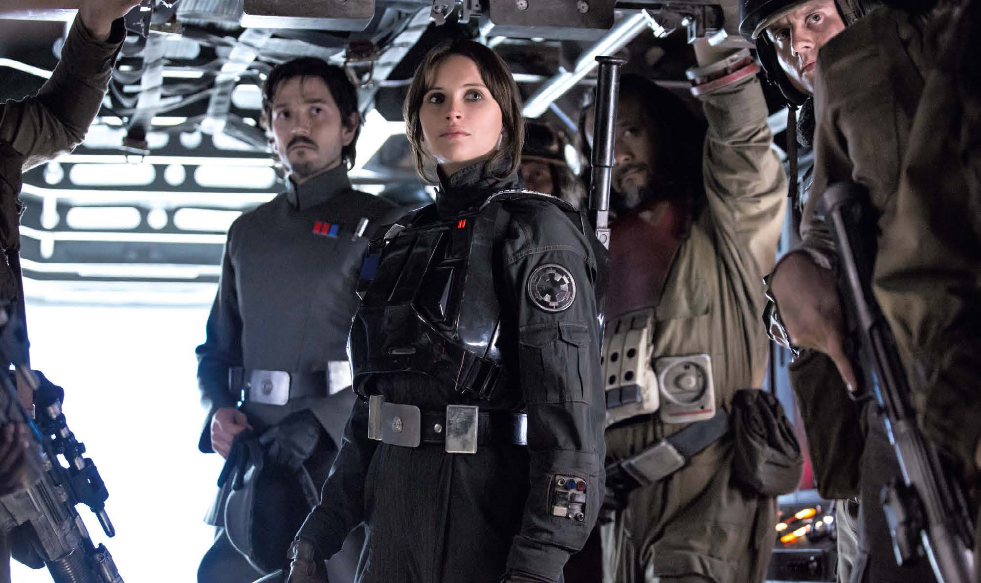 Jyn disguised herself in the uniform of Kent Deezling in order to infiltrate the Imperial facility on Scarif.