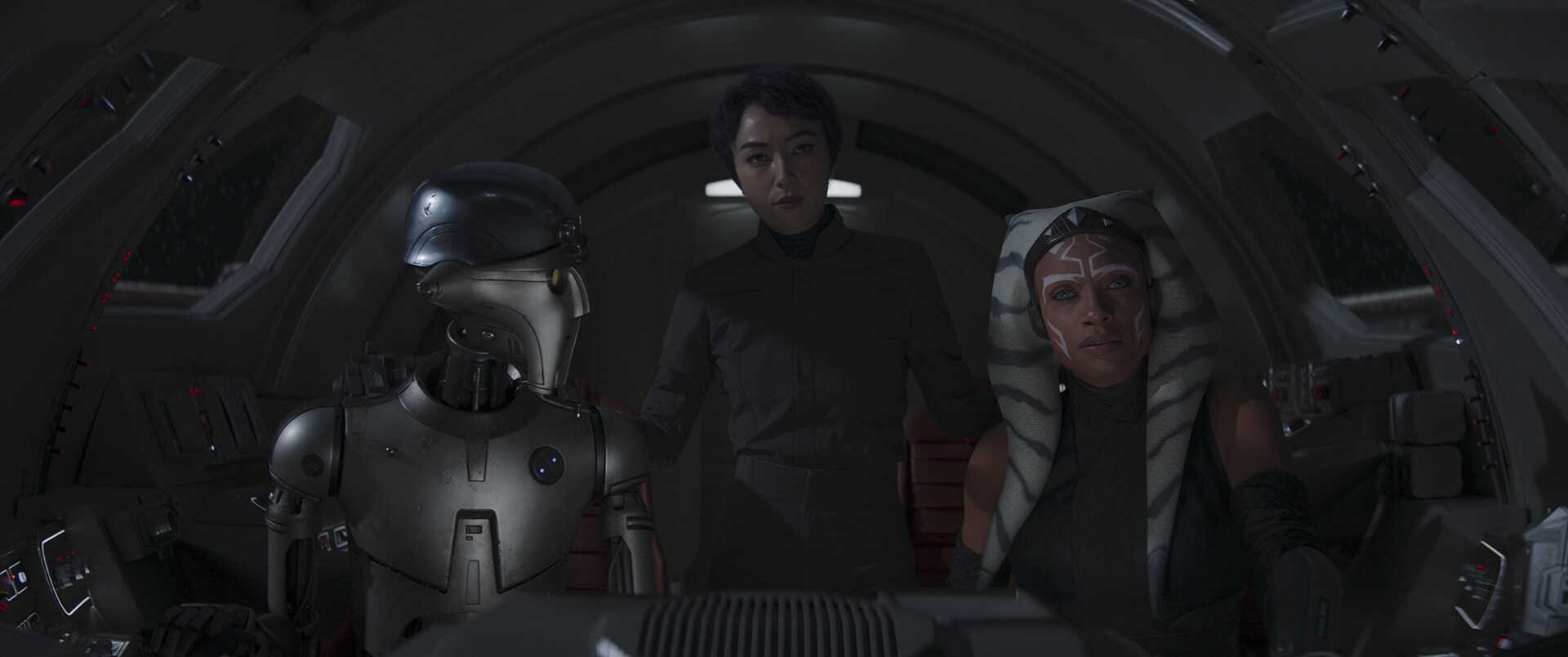 Sabine with Ahsoka and Huyang after arriving in the Denab system