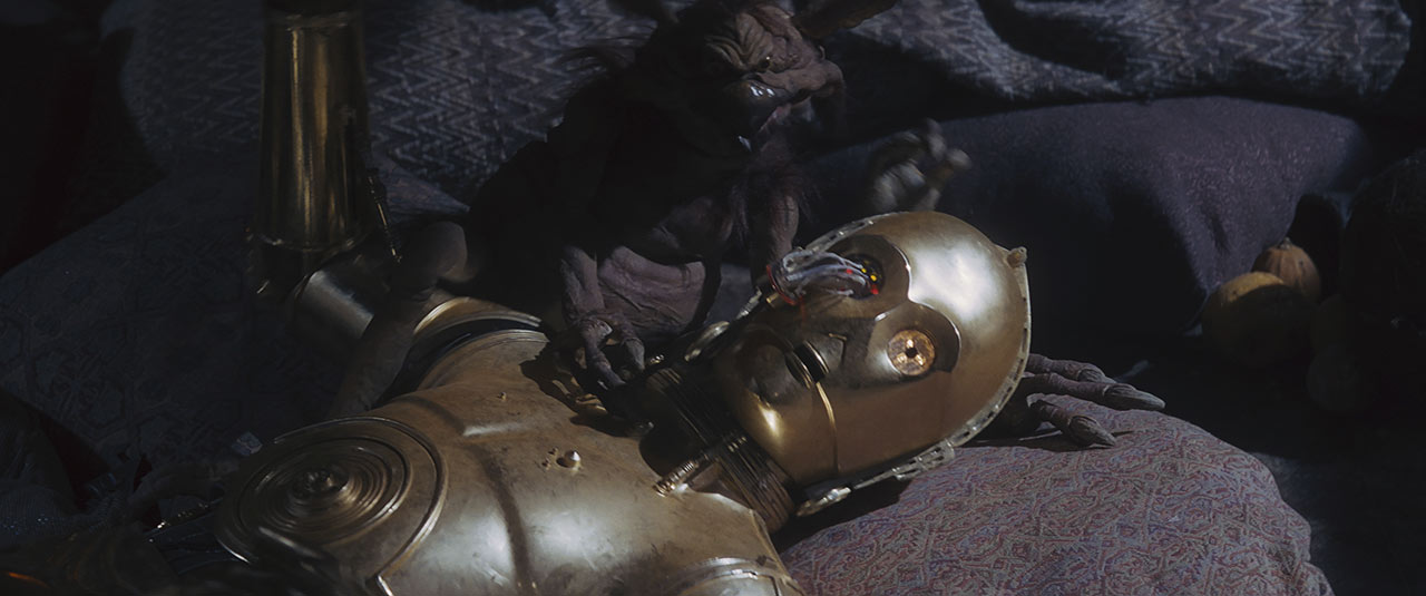 Crumb attacks C-3PO