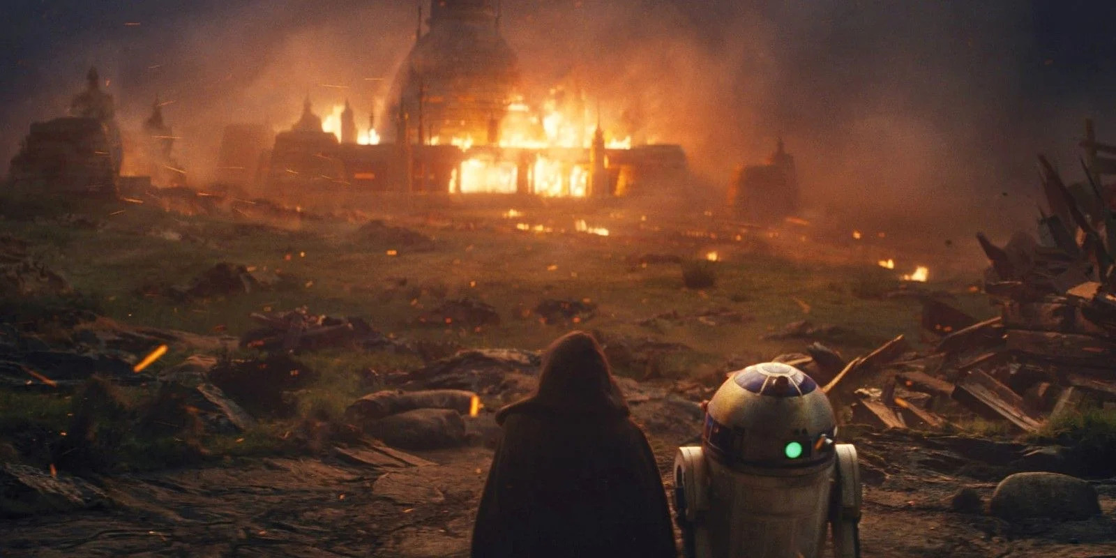 After regaining consciousness, Skywalker and R2-D2 stared at the destroyed temple in shock and shame.