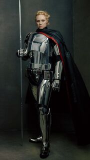 Phasma vanity fair