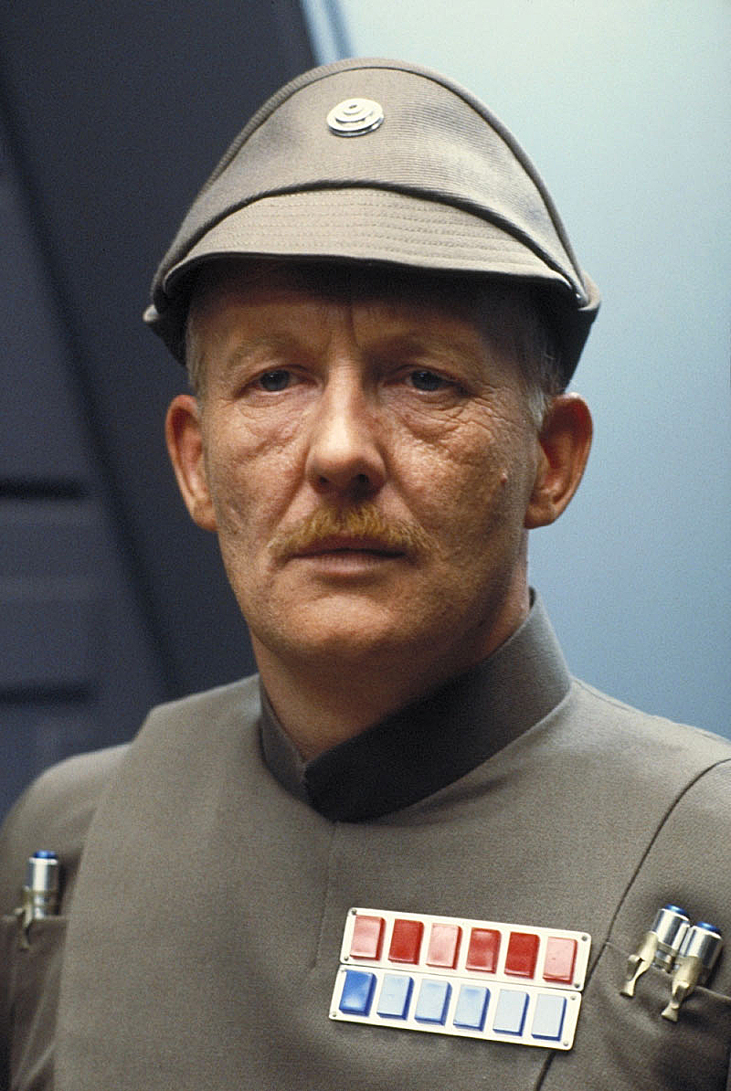 Around the time of the Battle of Hoth, Admiral Kendal Ozzel carried three code cylinders.