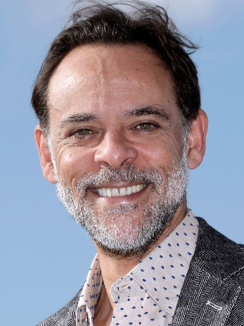 Alexander Siddig appearance in Common Appearance