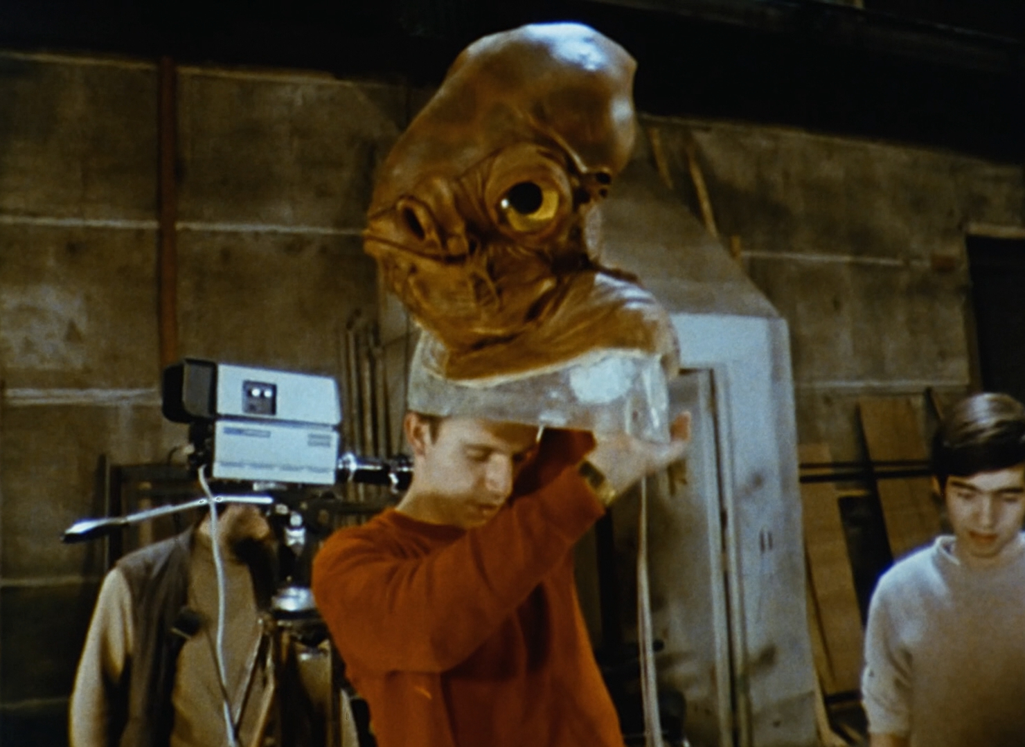 Tim Rose puts on Ackbar's mask during Episode VI's production