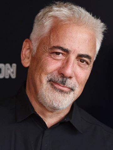 Adam Arkin appearance in Common Appearance