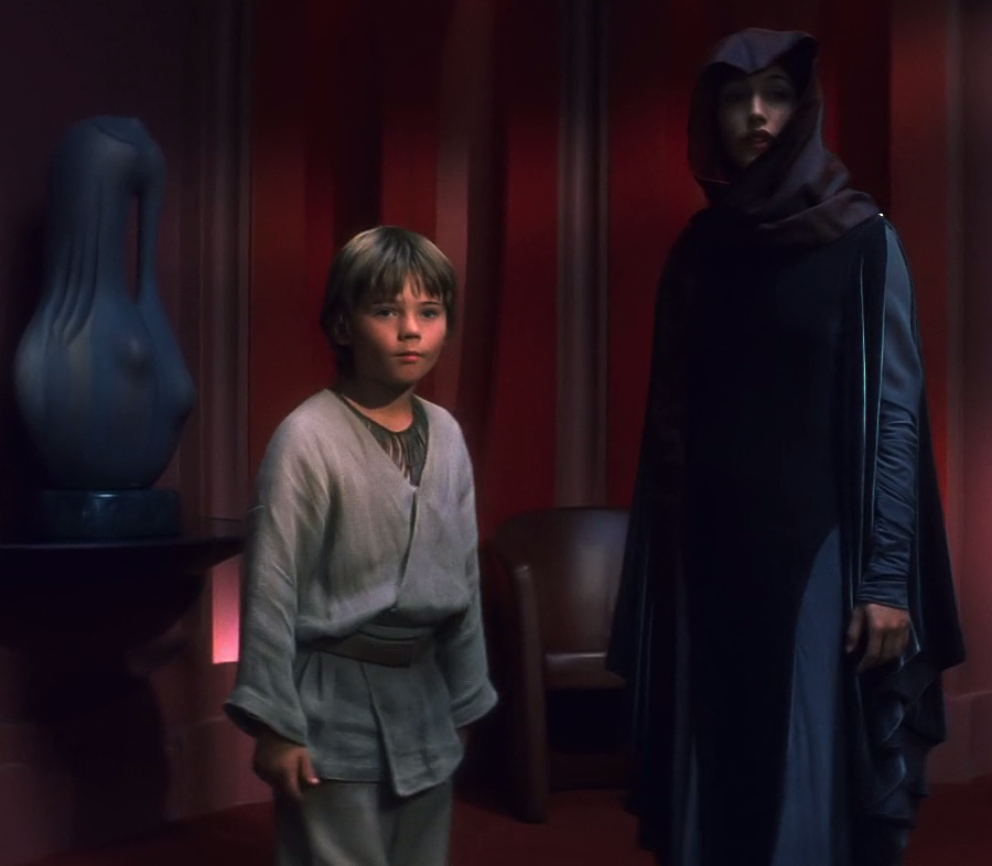 Anakin Skywalker spoke with Rabé on Coruscant.