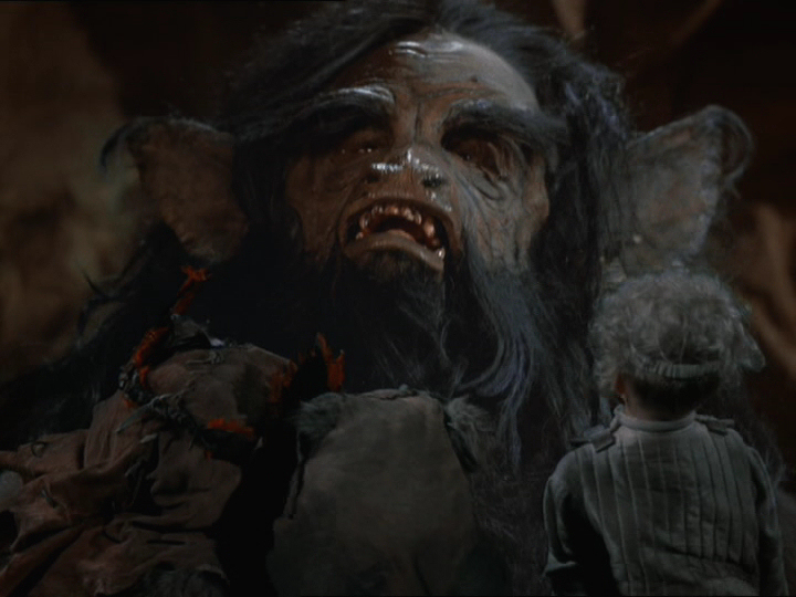 Towani, Wicket, and Willy are attacked by the Gorax.