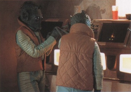 Beedo and Revidjasa at slot machines in Jabba's Palace