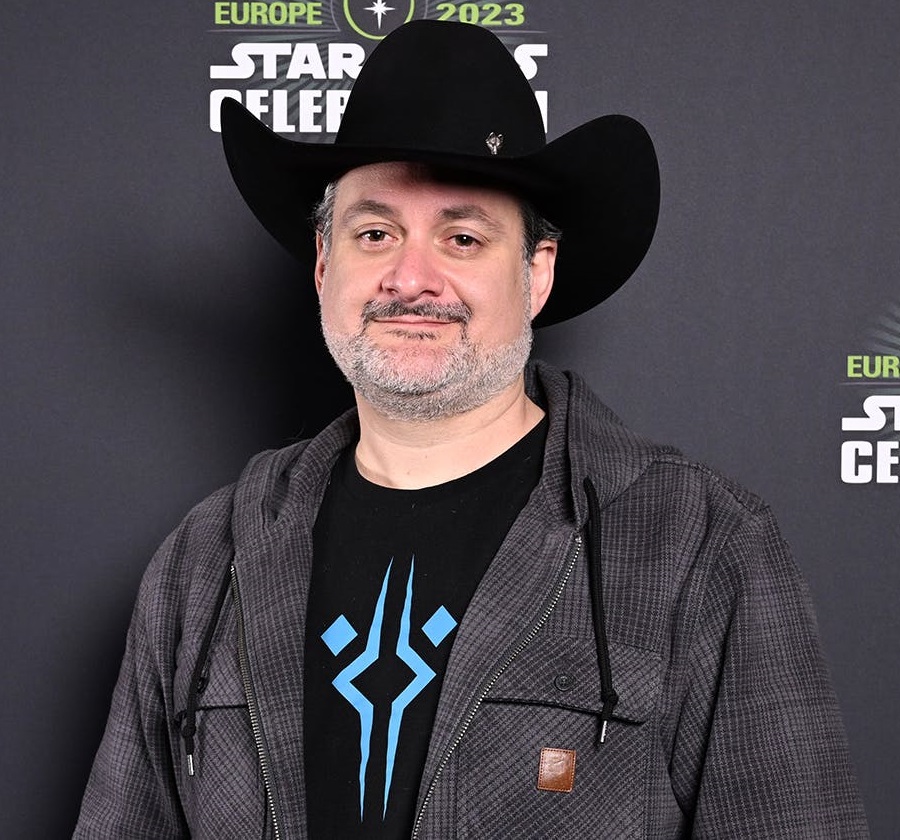 Following Pellaeon's introduction in Star Wars Rebels and The Mandalorian, Dave Filoni expressed his interest in reuniting the character with Thrawn in future New Republic–era stories.