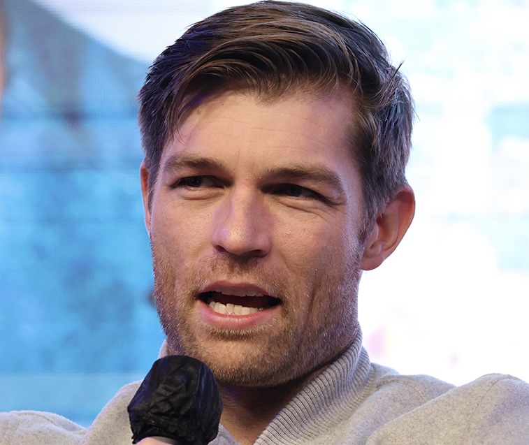 Liam McIntyre voiced Taron Malicos in Star Wars Jedi: Fallen Order.