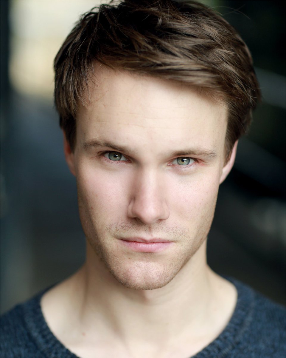 Hugh Skinner appearance in Common Appearance