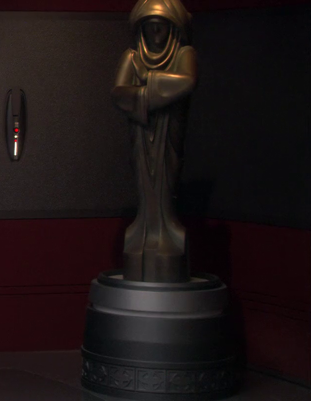 Palpatine concealed his lightsaber in a statue of Sistros.