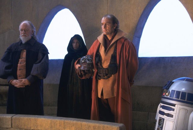 Qui Gon Jinn's funeral  Star wars canon, Jinns, Star wars