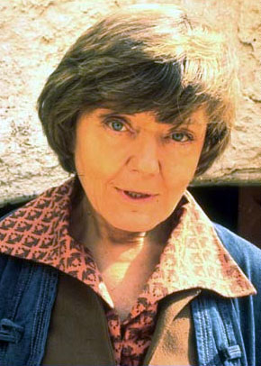 Shelagh Fraser as Beru