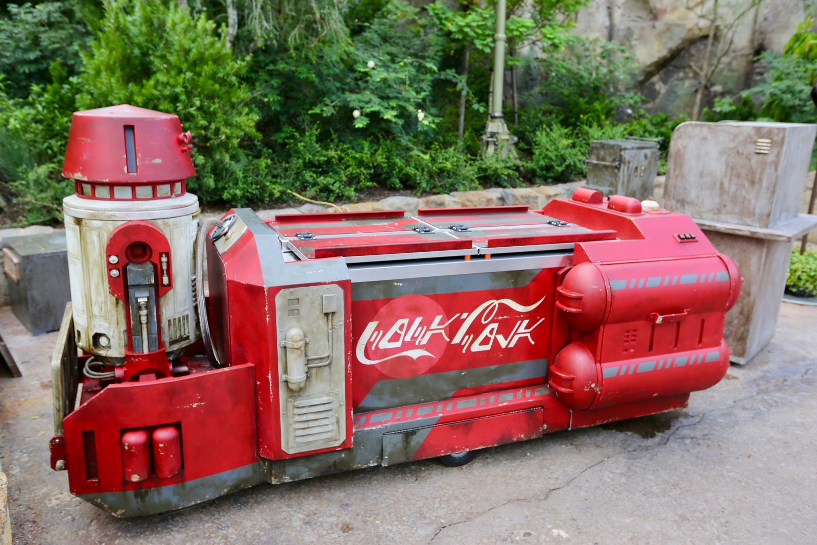 A Jat Kaa's Coolers vehicle serving Coca-Cola near Black Spire Ruins