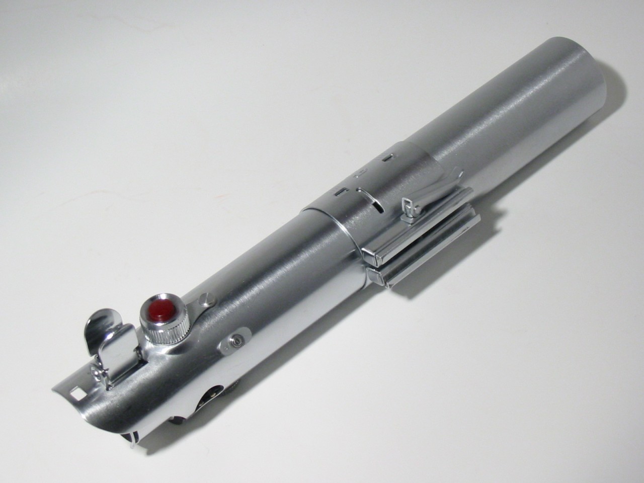 A Graflex flash similar to the one used for Luke Skywalker's first lightsaber