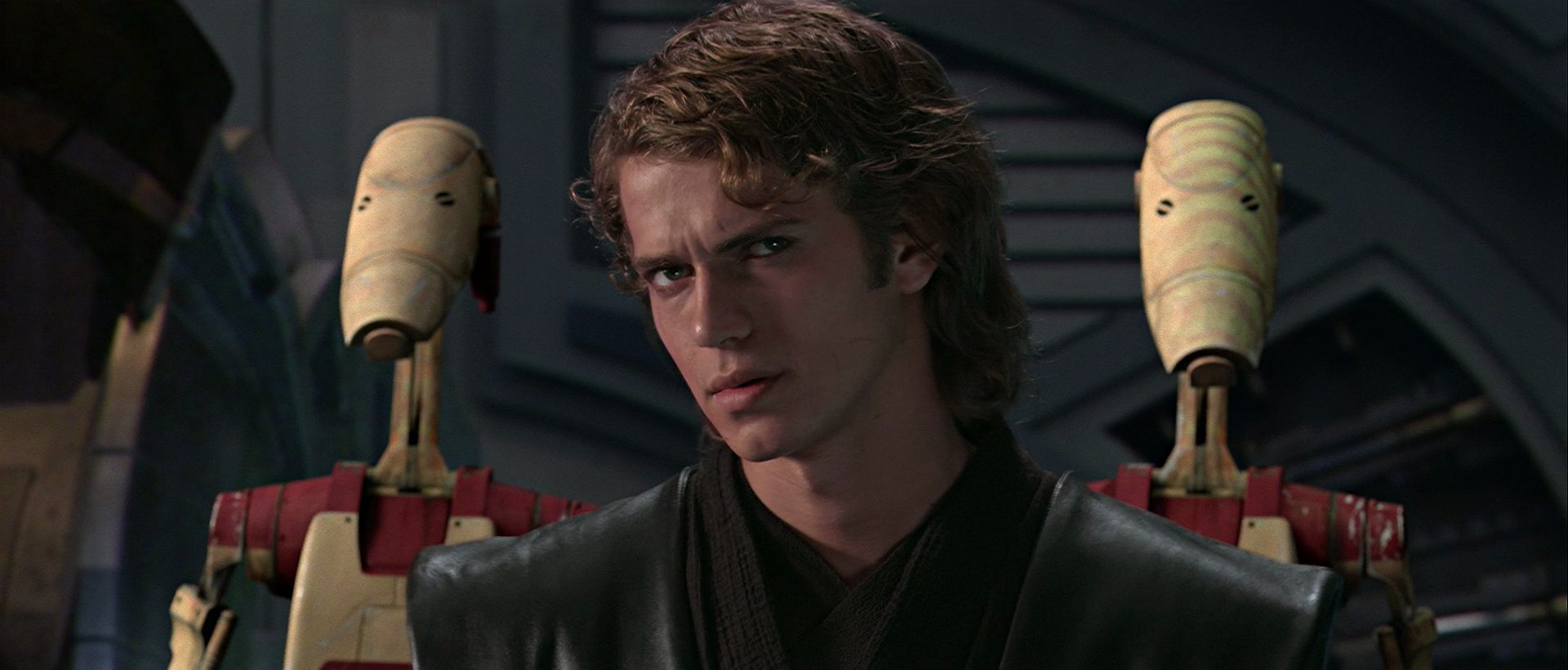 Anakin Skywalker was a prisoner of Grievous aboard the Invisible Hand, finding the cyborg to be shorter than he anticipated.