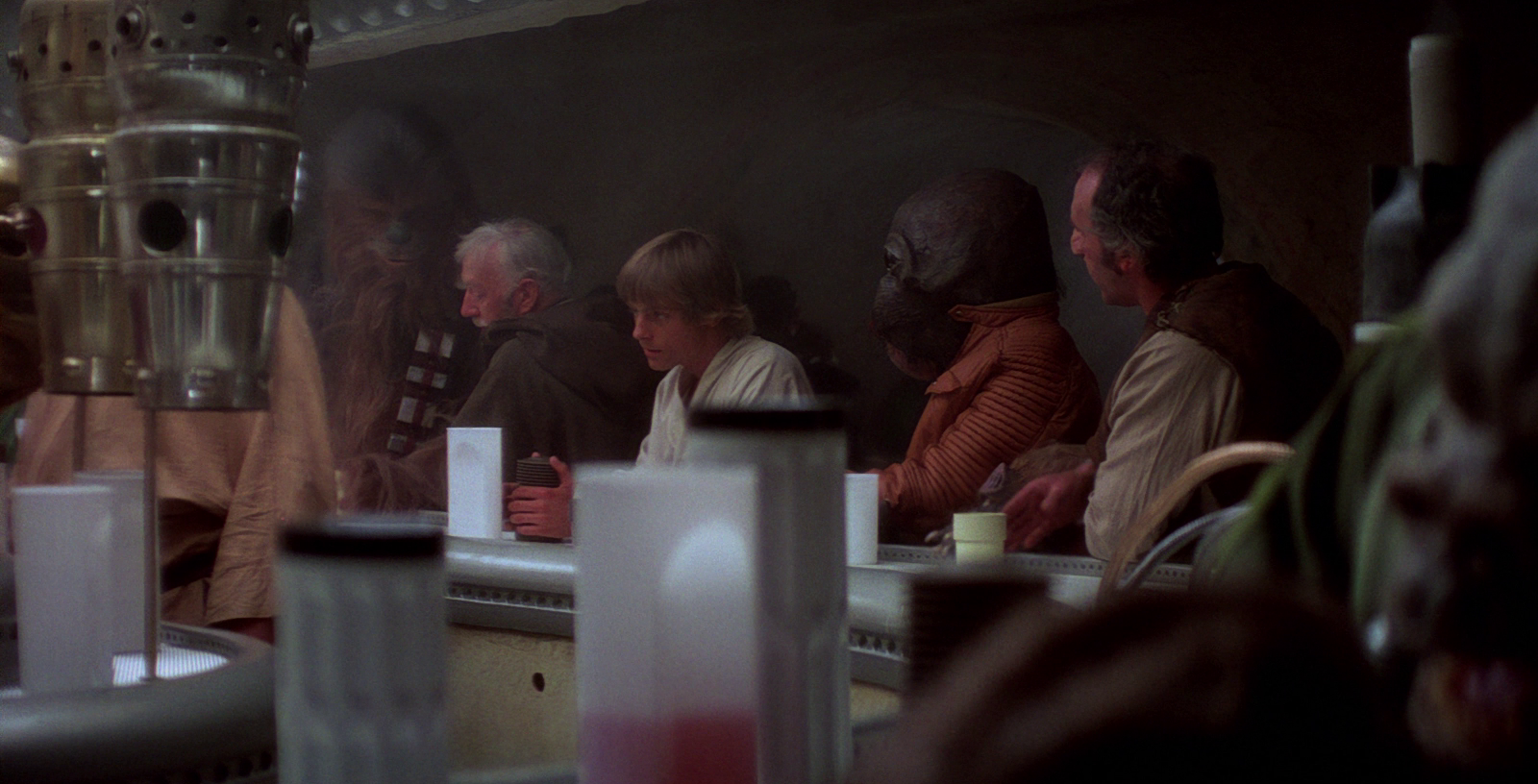 Star Wars bar scene 'inspired by night out in Newport' – WalesOnCraic