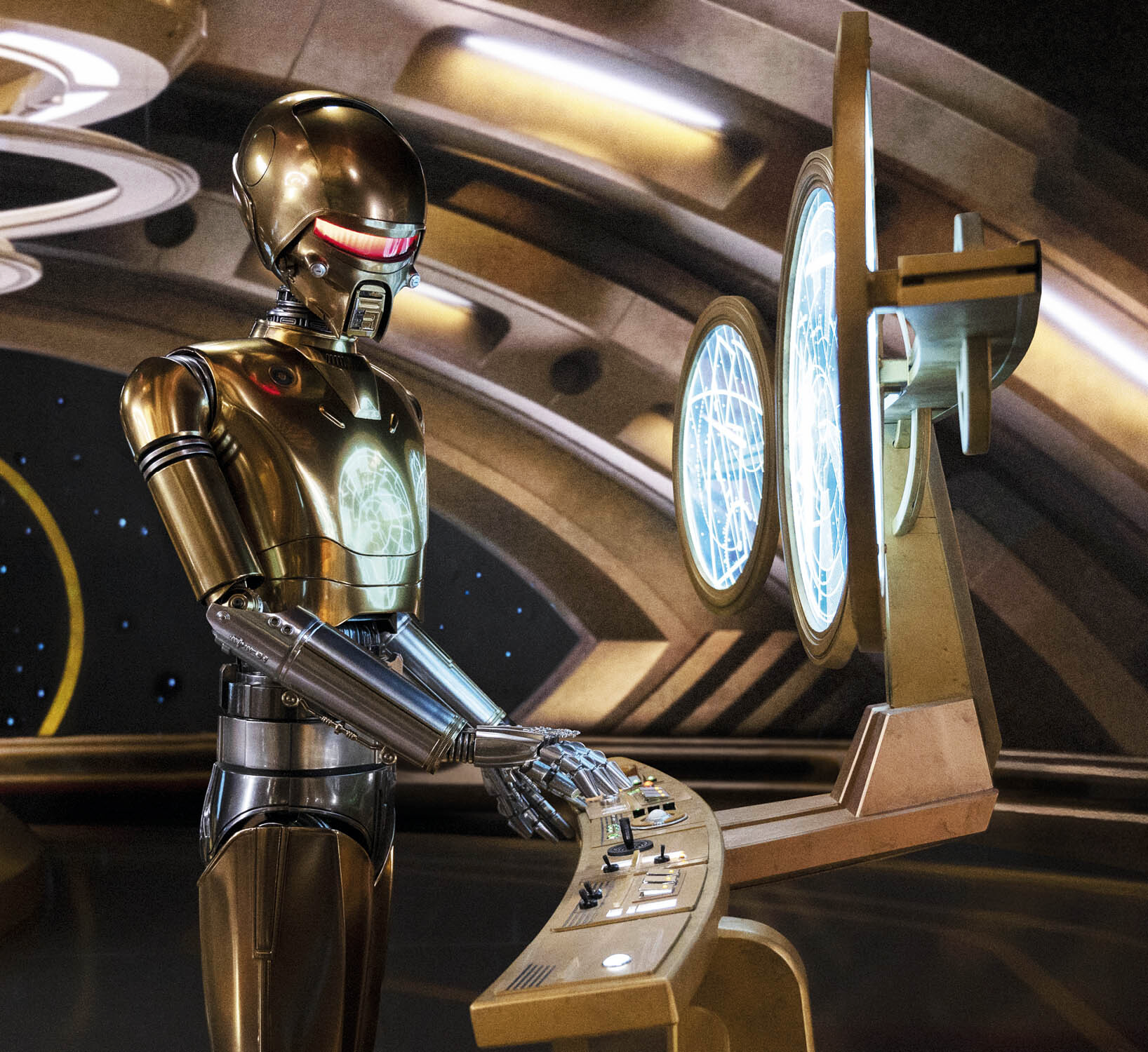 Star Navigator droid appearance 