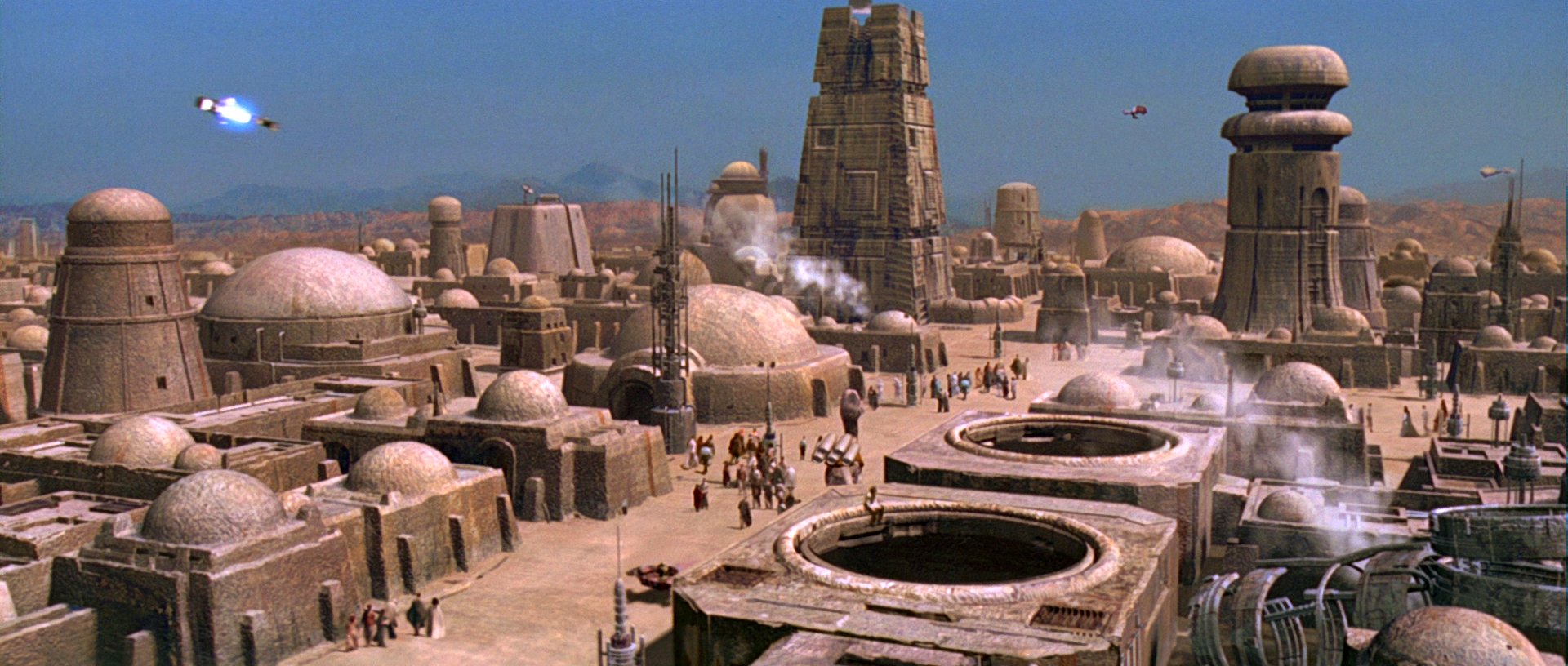 Extended view of Mos Eisley spaceport.