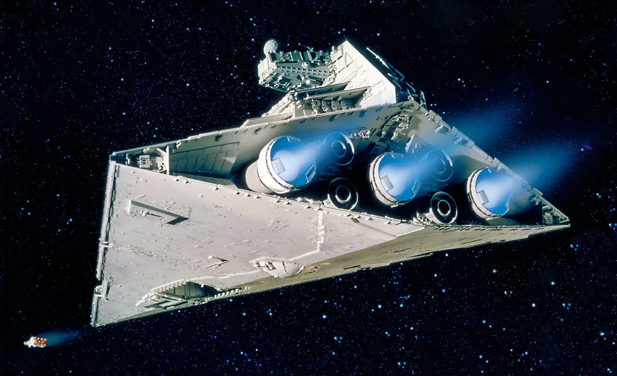 The Devastator pursues the Tantive IV over Tatooine.