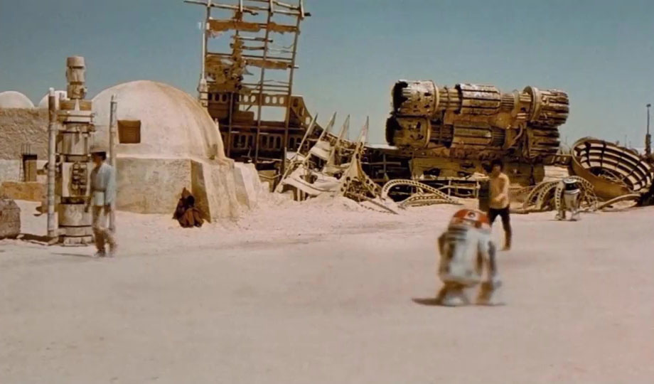 https://static.wikia.nocookie.net/starwarsofthecaribbean/images/3/36/Mos_Eisley.jpg/revision/latest?cb=20180611053752