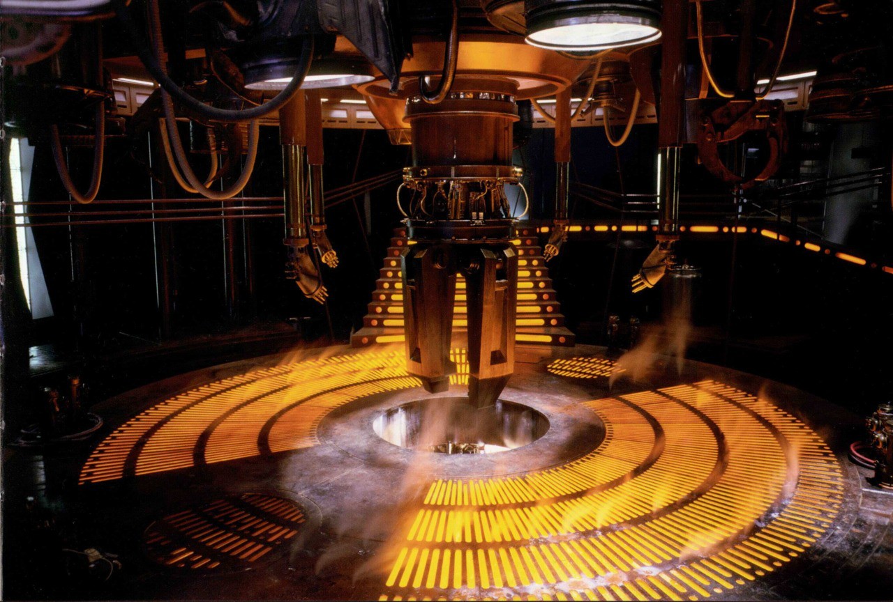 特撮 Star Wars Carbon-Freezing Chamber Amazon.com: Star Wars Carbon - Freezing Chamber Power of The