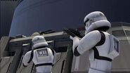 S01E05 Breaking Ranks - Stormtroopers 000302