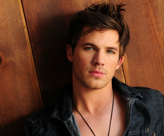 Matt Lanter.