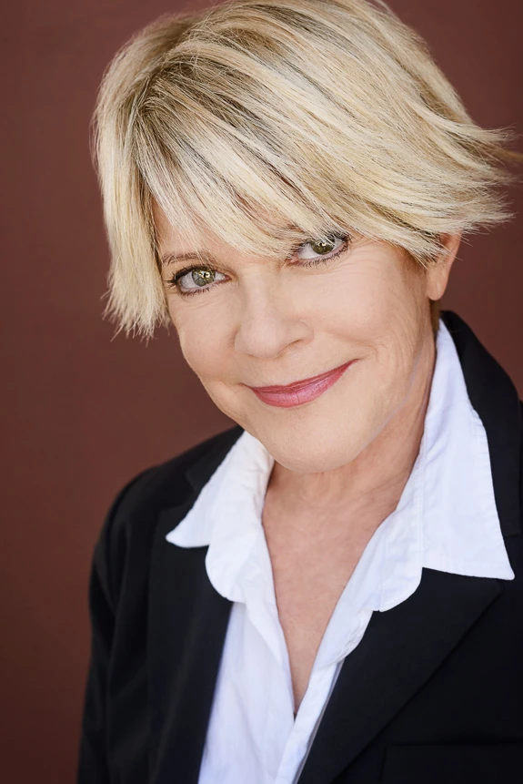 Julie Cobb | Stephen King Wiki | Fandom