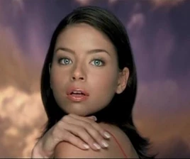 Tracy Campbell (Carrie)