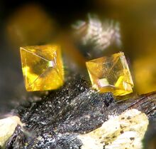 Cyrilovite-141091.jpg