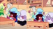 [PLOT] [09:56] Before Bismuth says "Did you guys 'Bis-muth' me?", Sapphire is holding one can. However, in the next shot, she is holding two.