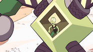[DESIGN] [08:42] After Pearl punches Peridot, the next two shots of Peridot do not show the new bruise on her face.
