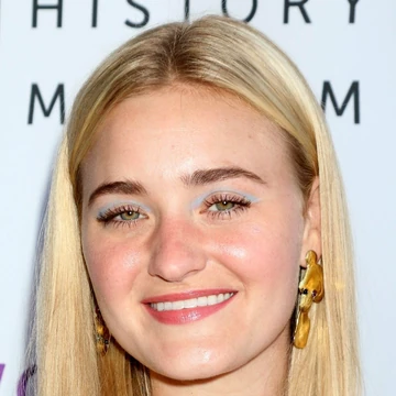 Aj Michalka Steven Universe Wiki Fandom This is an approximate height obtained from different resources. aj michalka steven universe wiki fandom