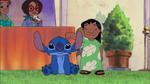 Lilo & Stitch The Series - Yapper - Stitch sits at dog show