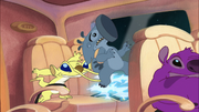 Lilo & Stitch The Series - The Asteroid - Sparky shocking Hammerface as a prank