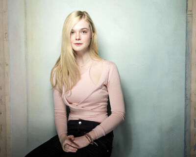 Elle-Fanning--2014-Sundance-Film-Festival-Victoria-Will-portraits--09.jpg