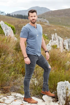 Johnny Devenanzio | Strandedseries Wiki | Fandom