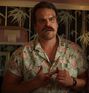 https://strangerthings.fandom.com/fr/wiki/Jim_Hopper (15 kio) Jim Hopper